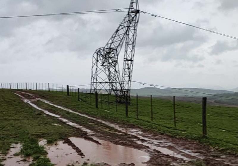 Copel Trabalha Para Reestabelecer Energia Em Locais Atingidos Por