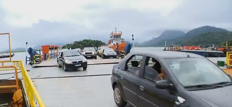  Atracadouro do ferry boat volta a operar em Guaratuba.
