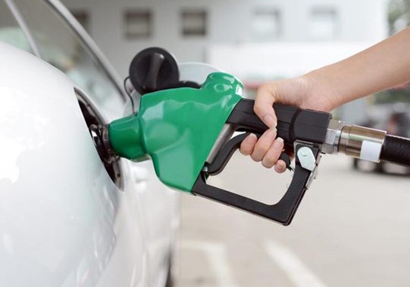  Petrobras anuncia reajuste de 7,5% no preço da gasolina às distribuidoras