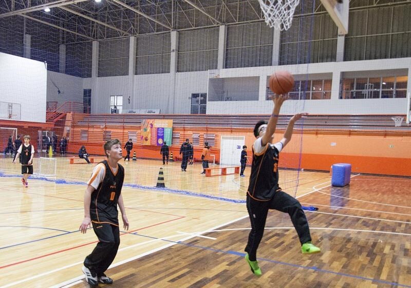  NBA Basketball School treina estudantes em Curitiba