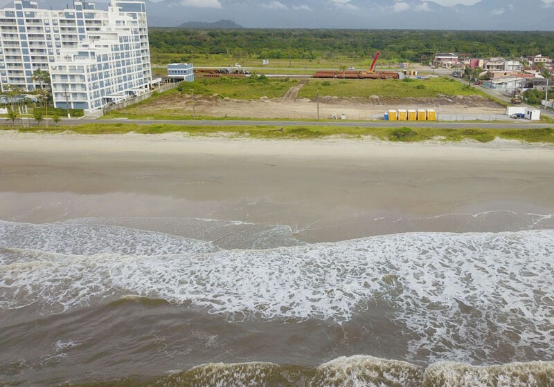  Faixa de areia em praia de Matinhos será interditada por 40 dias