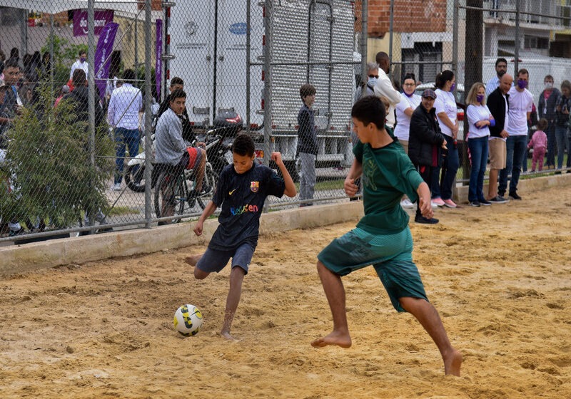  Projeto incentiva a prática de esportes entre crianças e jovens