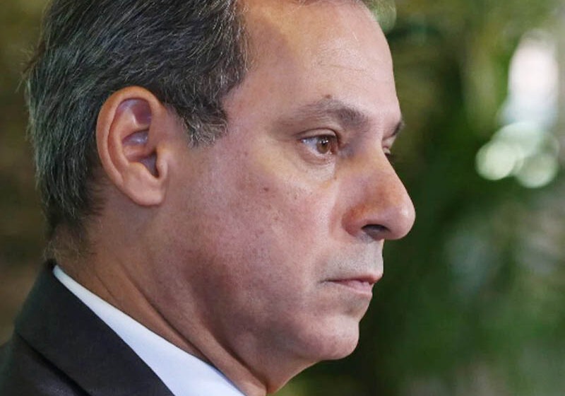  Petrobras anuncia renúncia do presidente José Coelho