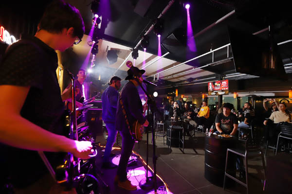 Fofinho Rock Bar recebe Court in The Act Fest com bandas convidadas - Rota  do Rock