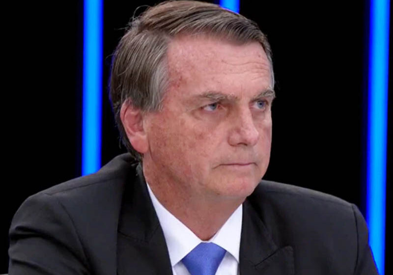  Estadão: Bolsonaro conta 1 mentira a cada 3 minutos no Jornal Nacional