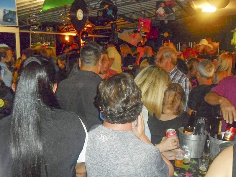 bar
