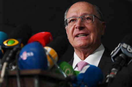 Alckmin defende ação da PF contra PCC horas após Lula falar em ‘armação’ de Moro