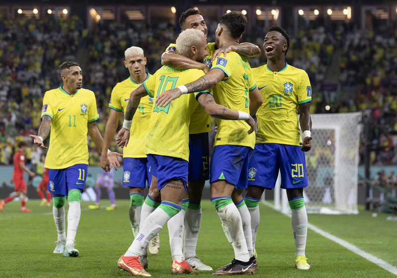  Brasil define classificação no primeiro tempo e goleia Coreia do Sul