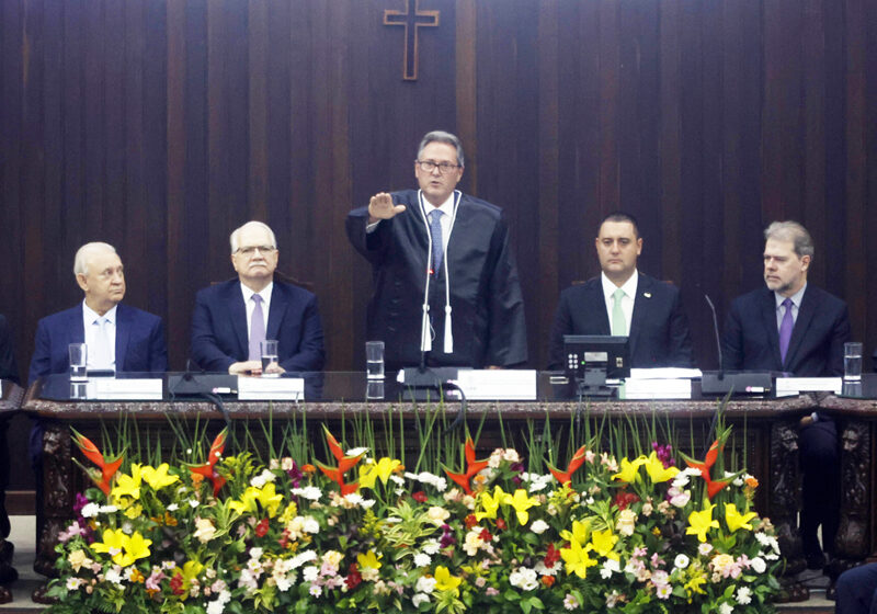  Luiz Fernando Tomasi Keppen assume a presidência do TJPR