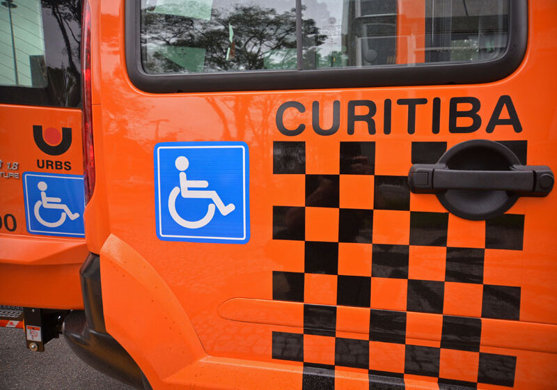  Curitiba terá táxis exclusivos para pessoas com deficiência e mobilidade reduzida