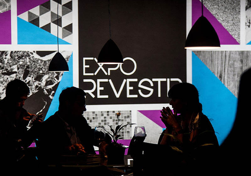  Lá vem a Expo Revestir, é hoje!