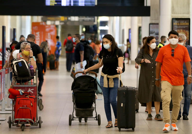  Covid-19: Anvisa derruba obrigatoriedade de máscara em aviões e aeroportos