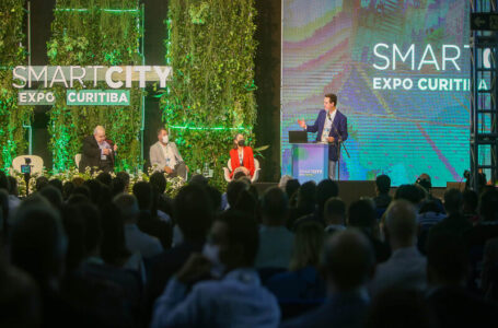 Governo leva palestrantes e expõe serviços na Smart City Expo Curitiba 2023