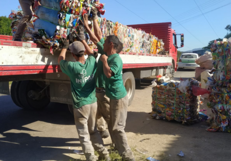  Campo Largo celebra parceria para reciclagens flexíveis e mais renda para associações