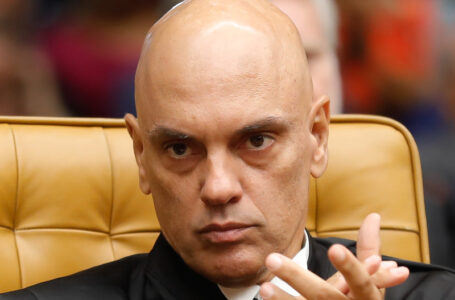 O sr. Moraes não é juiz do debate público
