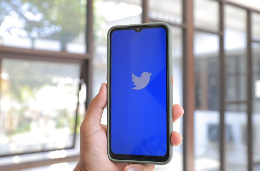  Twitter terá limite de leitura de 600 posts por dia para usuários sem selo azul