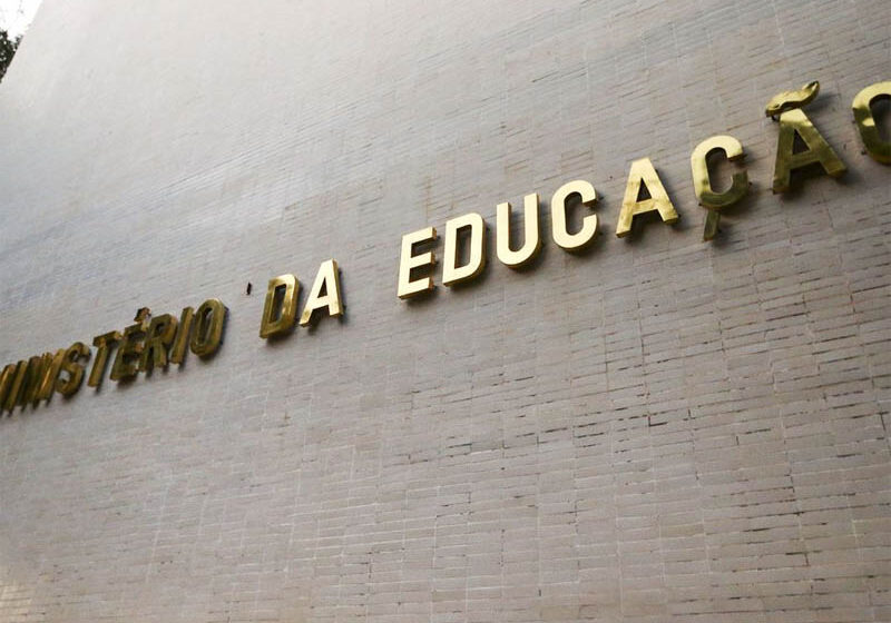  As décadas perdidas na Educação Brasileira
