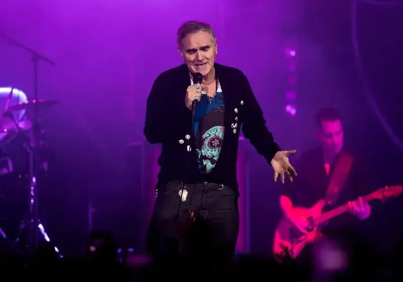  Morrissey é diagnosticado com dengue no México e adia shows no Brasil
