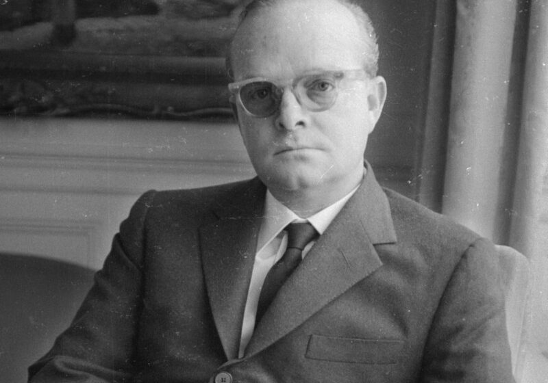  Revista revela conto inédito de Truman Capote dos anos 1950 sobre herdeira traída