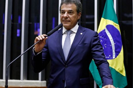 Beto Richa fica no PSDB e confirma pré candidatura à Prefeitura de Curitiba
