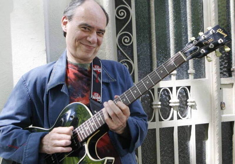  Morre Lanny Gordin, o guitarrista da Tropicália, aos 72 anos