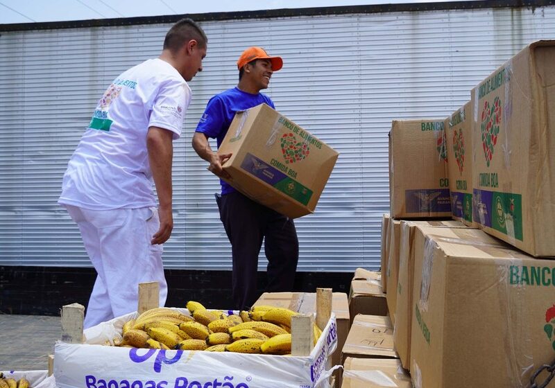  Ceasa Curitiba doa mais 5 toneladas de alimentos para municípios catarinenses
