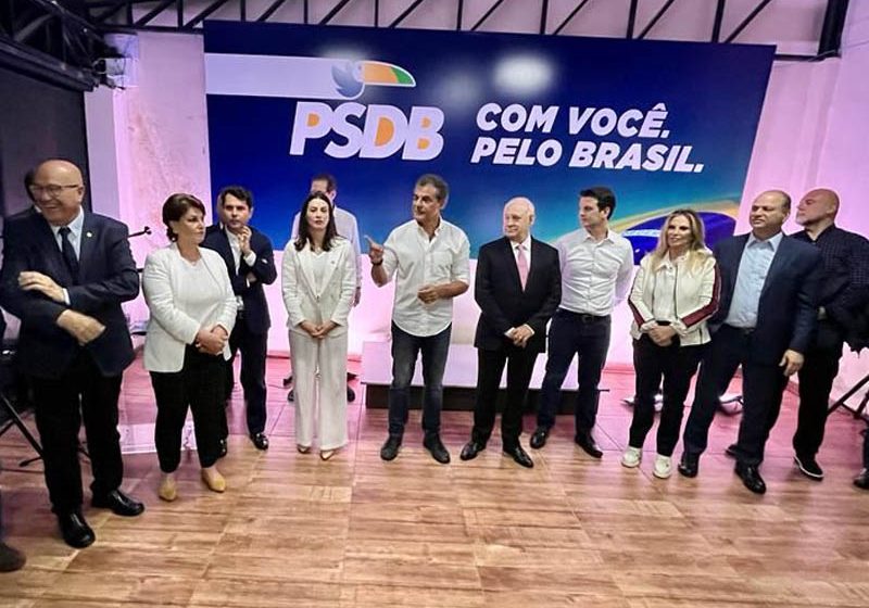  Beto Richa é eleito presidente do PSDB Paraná