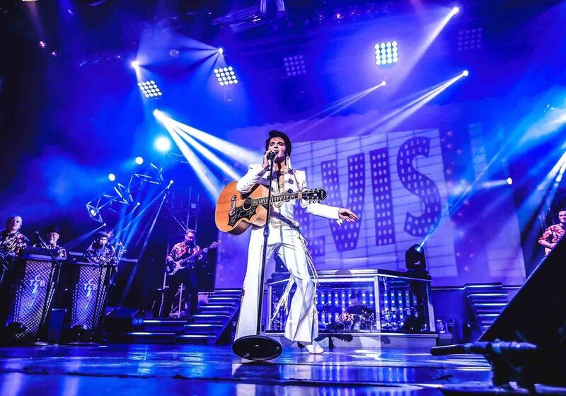  Tributo ao ‘rei do rock’, Elvis Experience faz show em Curitiba em fevereiro