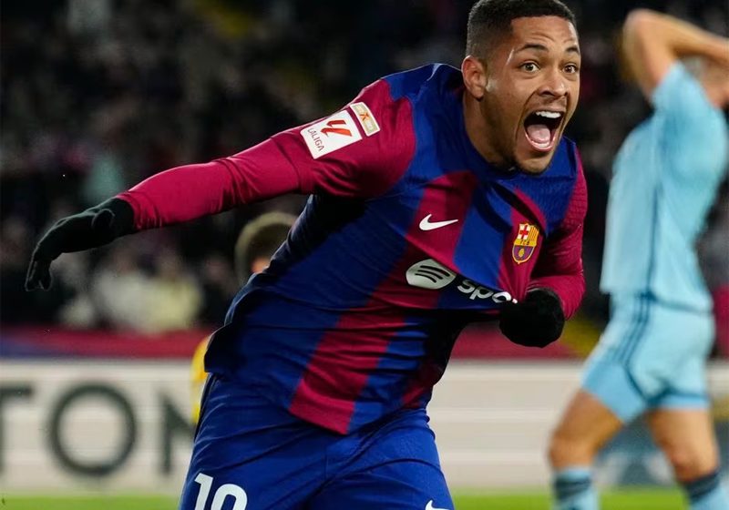  Vitor Roque faz 1º gol na Espanha e dá vitória ao Barcelona sobre o Osasuna