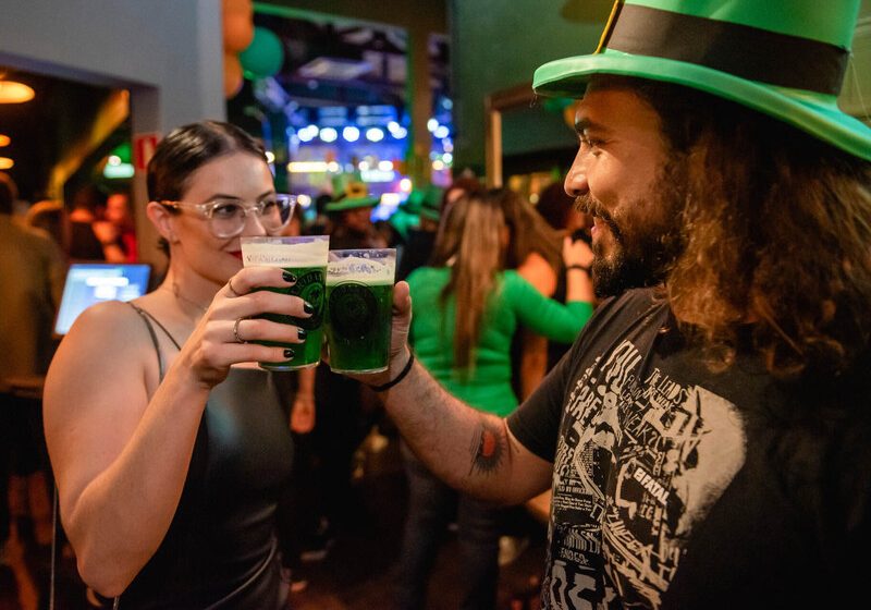  Sheridan’s Irish Pub cura ressaca de Carnaval com rock n’ roll