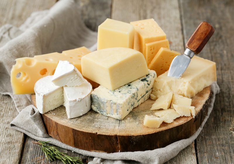  Chef explica as diferenças entre os queijos regionais da Itália