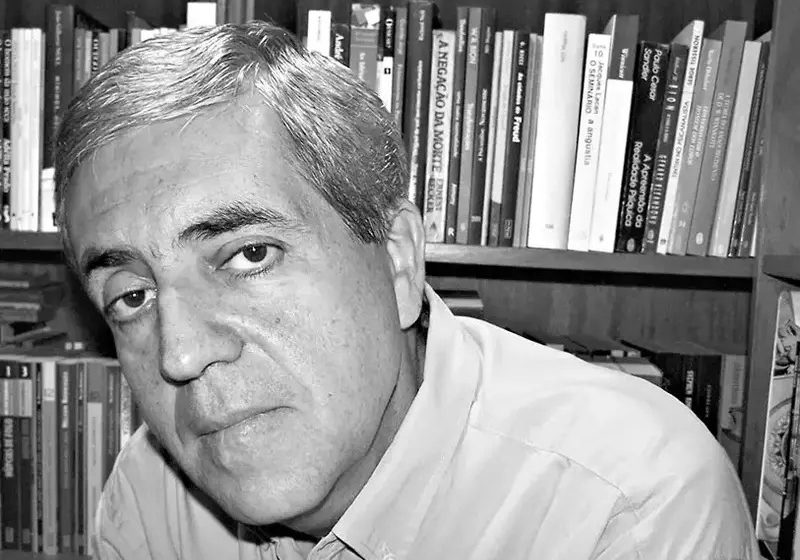  Escritor José Castello ministra oficina literária gratuita em Curitiba