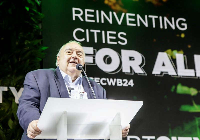  Curitiba deve ser permanentemente reiventada, diz Greca na abertura do Smart City