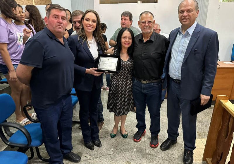  Deputada Maria Victoria (PP) recebe título de cidadã honorária de Tunas do Paraná