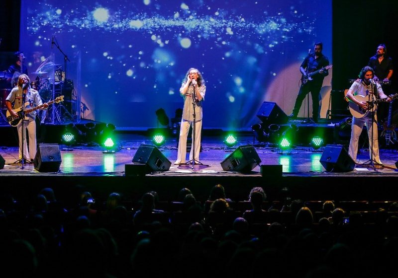  Tributo internacional ‘Uma Noite com os Bee Gees’ se apresenta no Teatro Guaíra
