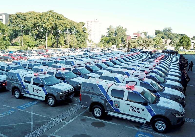  Governo entrega 225 novas viaturas e 1,4 mil coletes balísticos à Polícia Penal