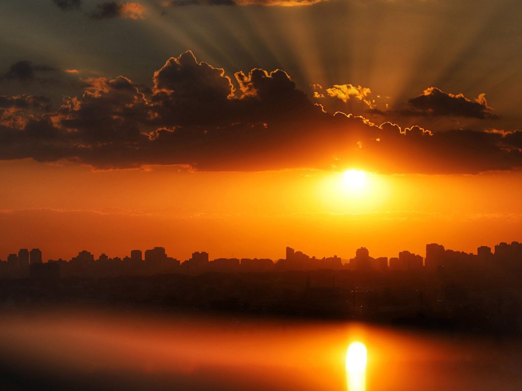 Onda de calor intensa deve atingir 172 cidades do Paraná nesta semana