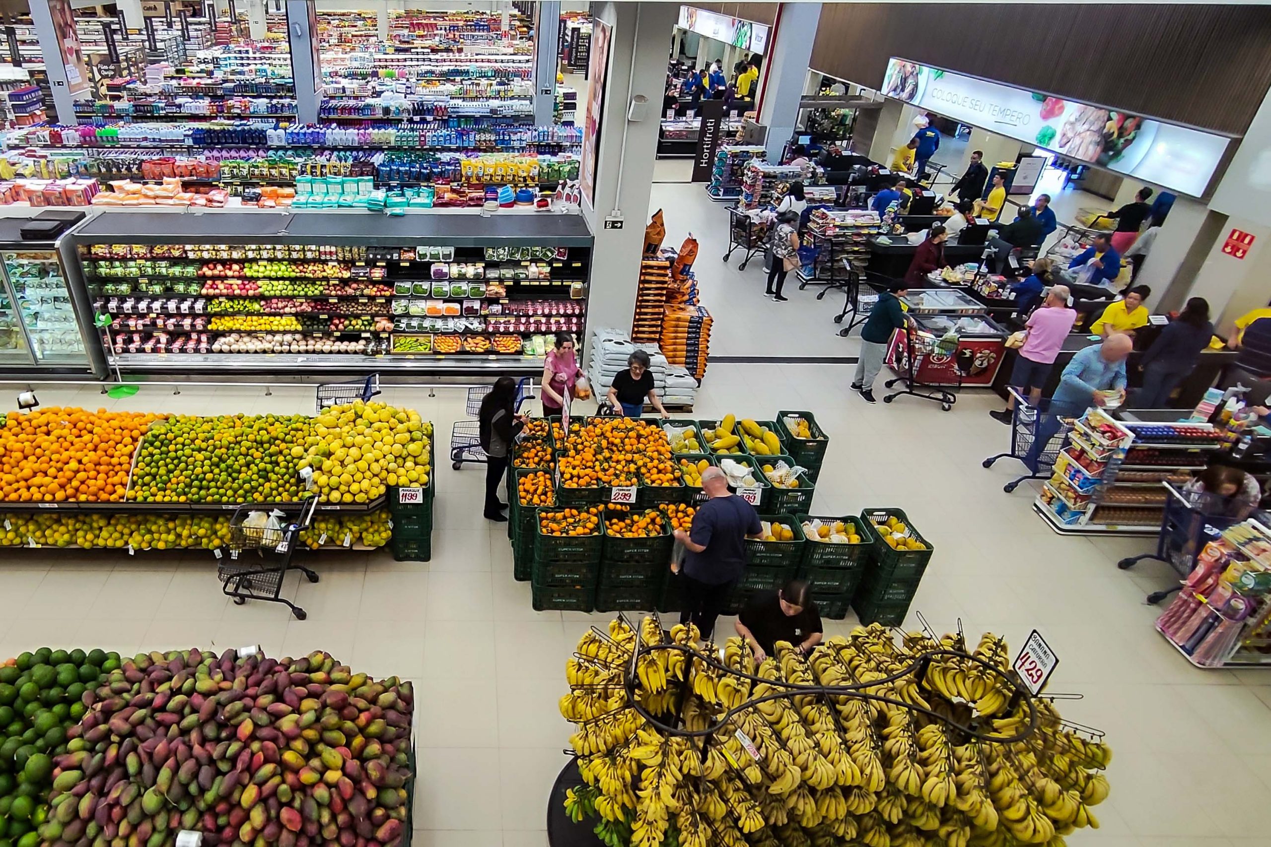 Prateleiras de supermercado
