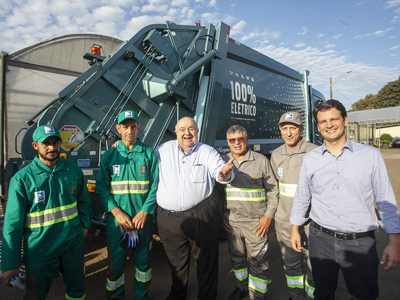 caminhao eletrico lixo curitiba volvo jac motors hojepr