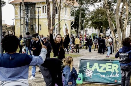 Fim de semana tem Maratona de Curitiba, corridas Smart e piscina de graça