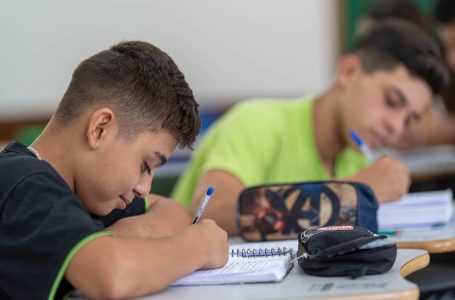 Pesquisa aponta que 75% dos paranaenses aprovam o programa Parceiro da Escola