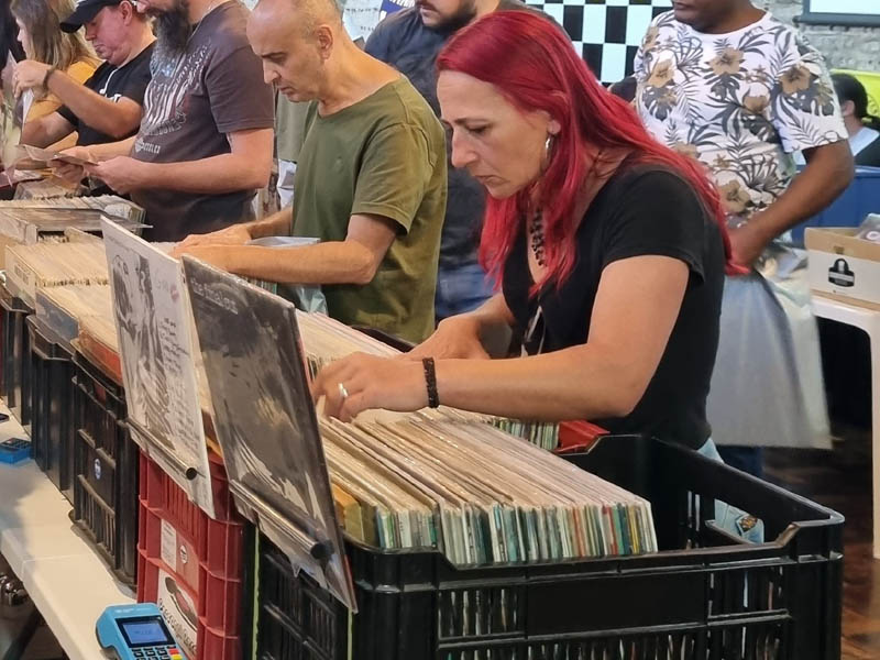 Feira de Vinil