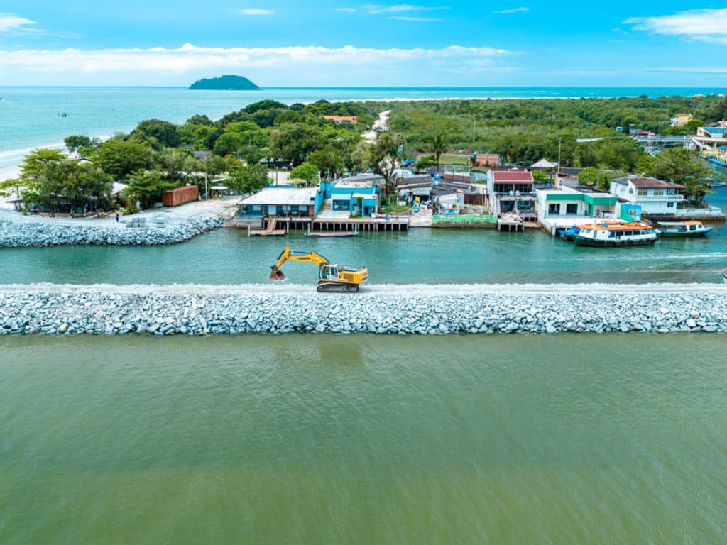 Revitalização do molhe de Pontal do Paraná
