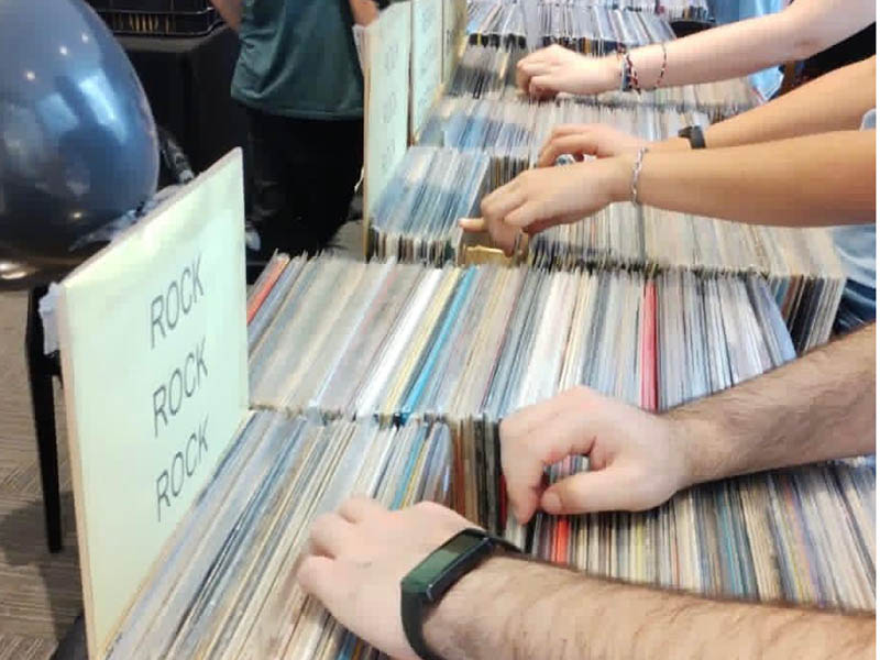 Feira de Vinil