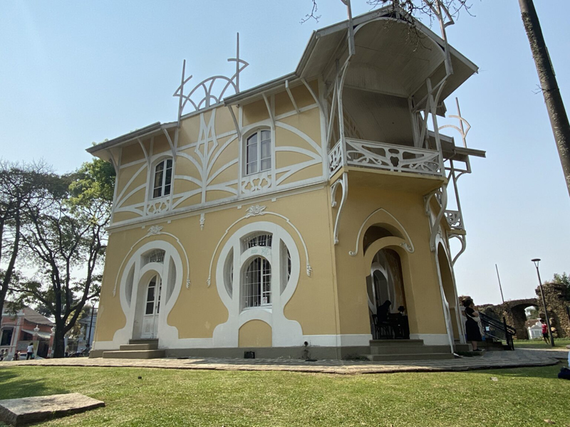 Academia Paranaense de Letras