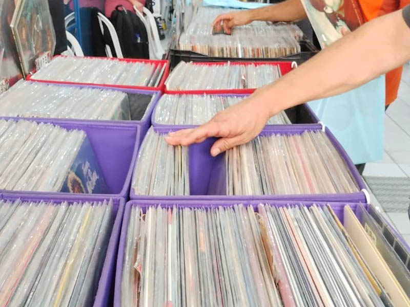 Feira de Vinil