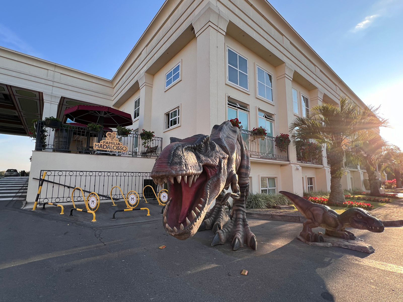 Exposição de Dinossauros – Família Madalosso