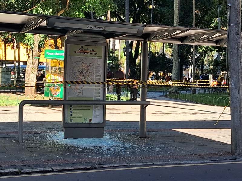 tiroteio praça carlos gomes curitiba centro (1)